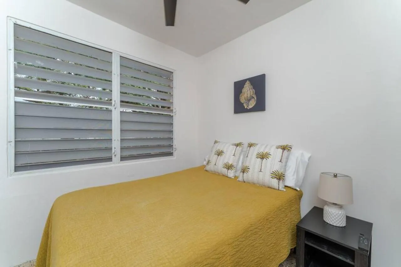 Coral Casa Just One Block From The Beach Stella