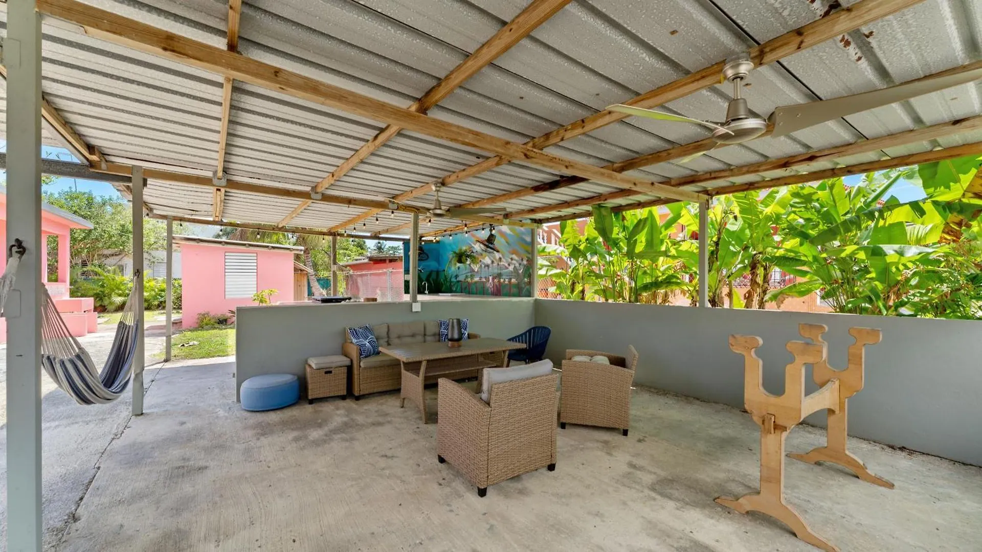 Coral Casa Just One Block From The Beach Stella 0*,  Puerto Rico