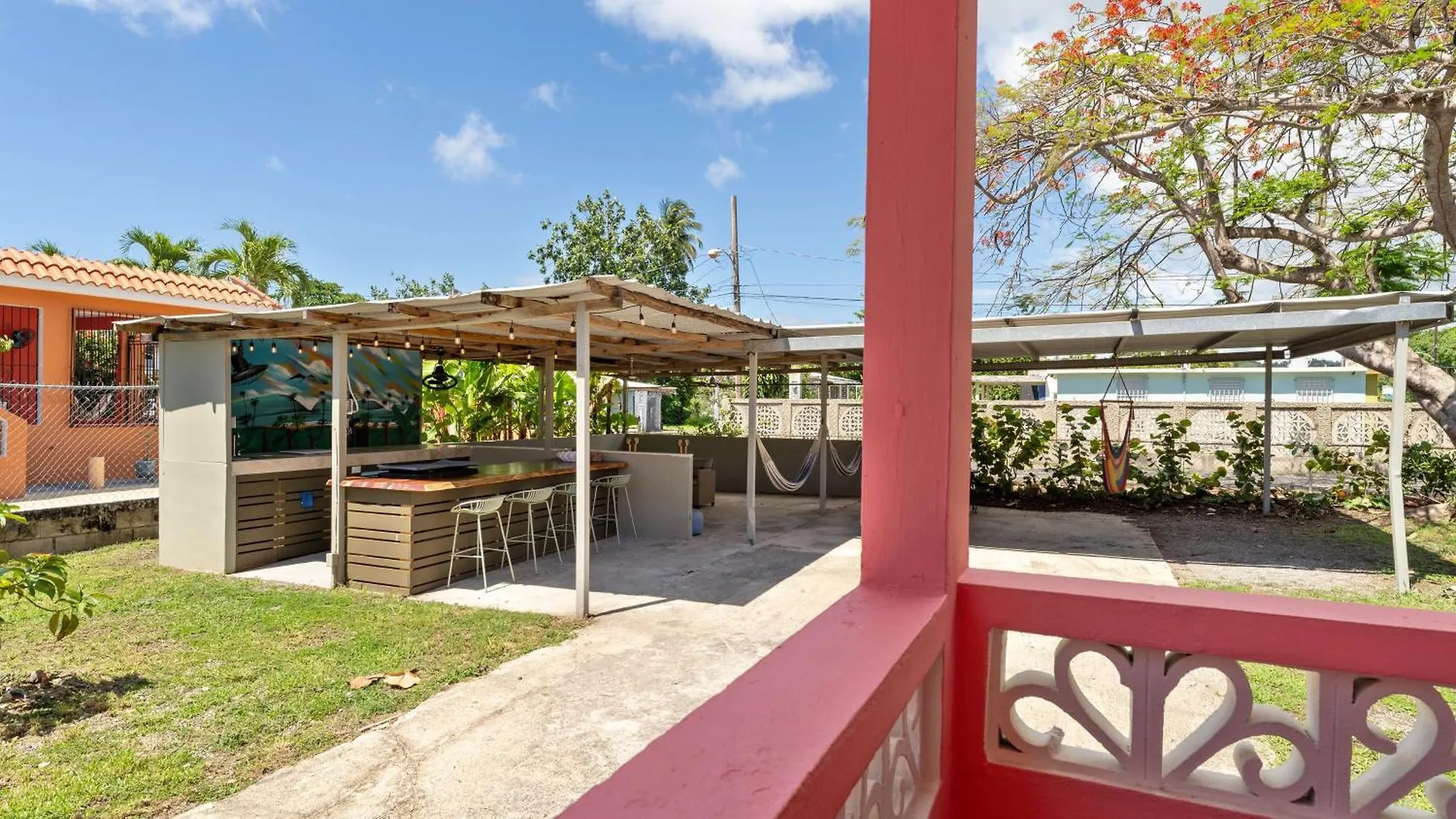 Coral Casa Just One Block From The Beach Stella