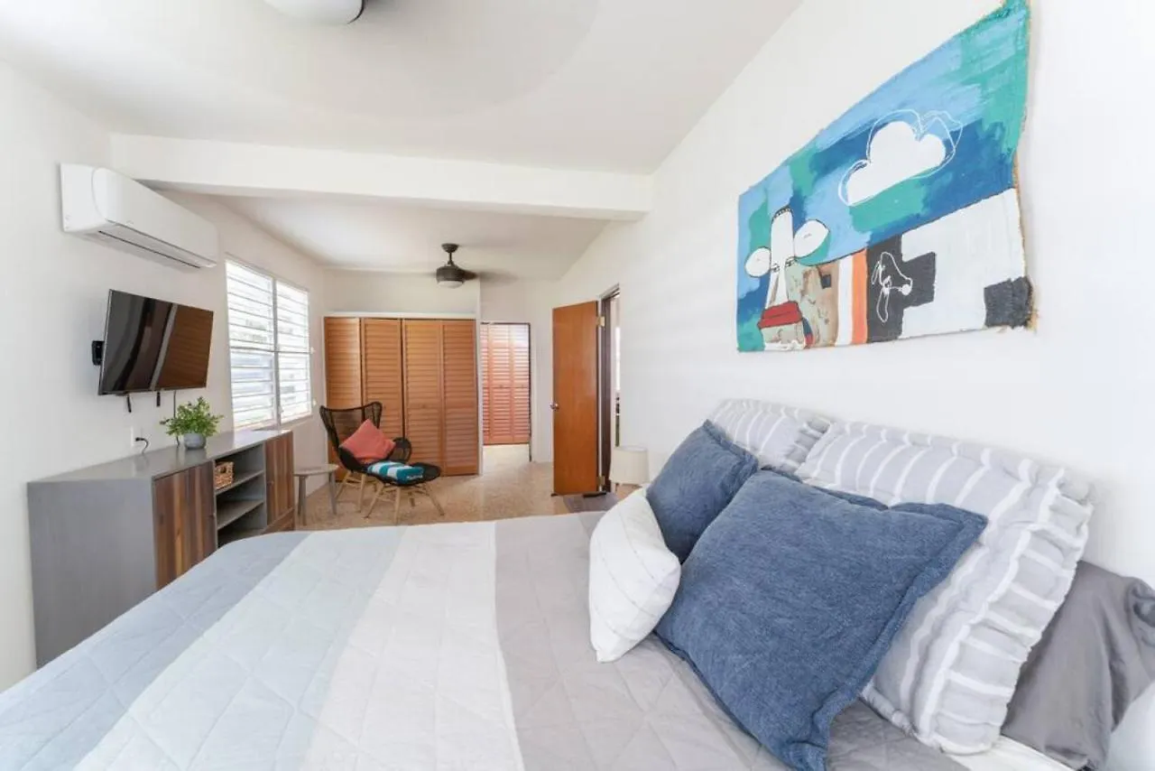 Coral Casa Just One Block From The Beach Stella